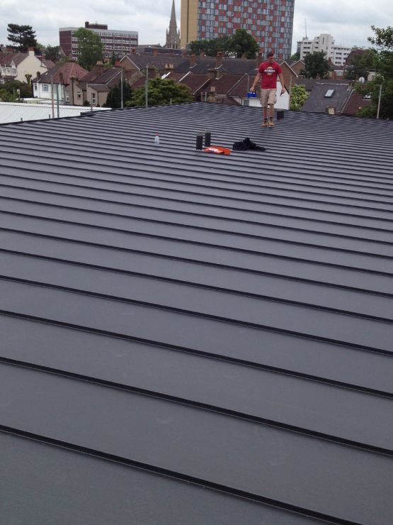 Travaux de Zinguerie à Levallois-Perret (92300) dans les Hauts-de-Seine (92) Travaux de Zinguerie à Levallois-Perret (92300) dans les Hauts-de-Seine (92)